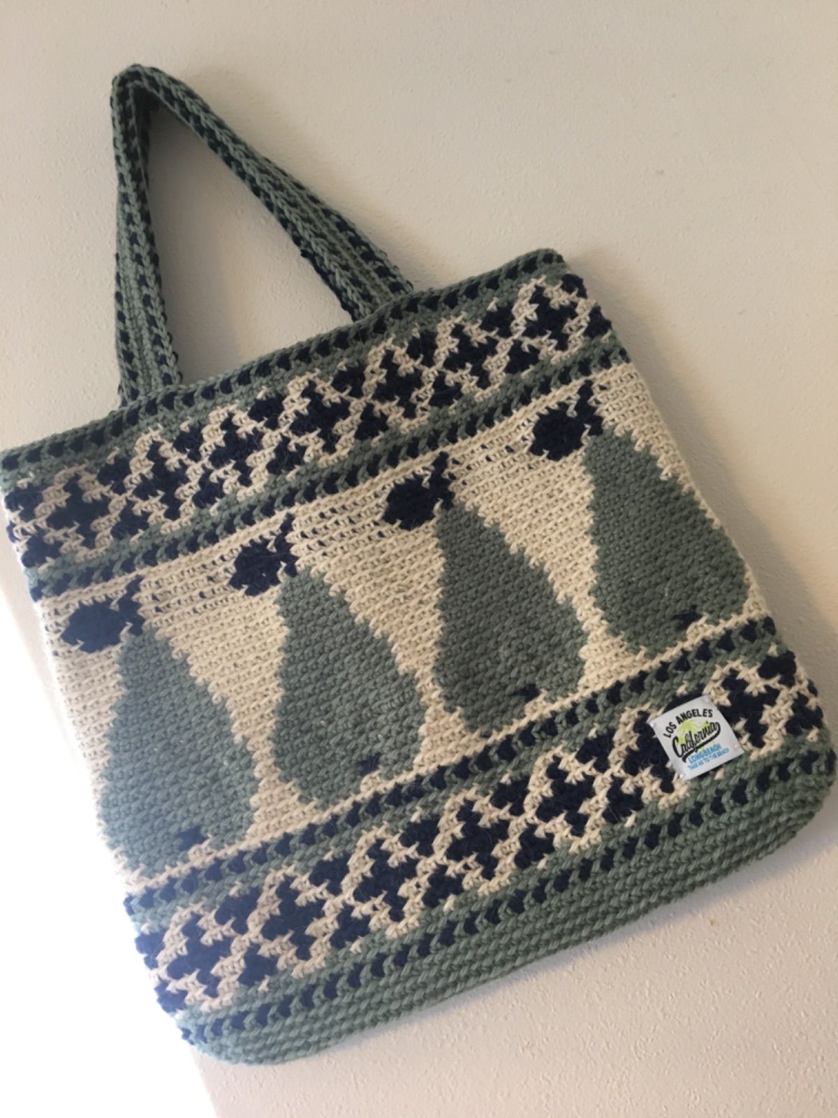︎ハンドメイド　洋梨柄編み込みバッグ　トートバッグ　ニット　かぎ針