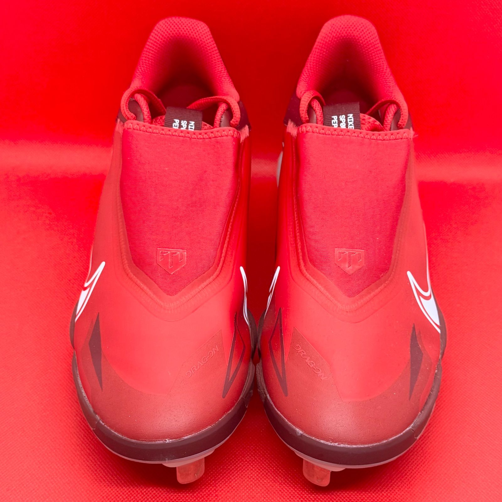 【即発送】NIKE／フォースズームトラウト8プロ／野球スパイク／27cm／レッド ナイキ 野球スパイク フォースズームトラウト8プロ レッド 新品