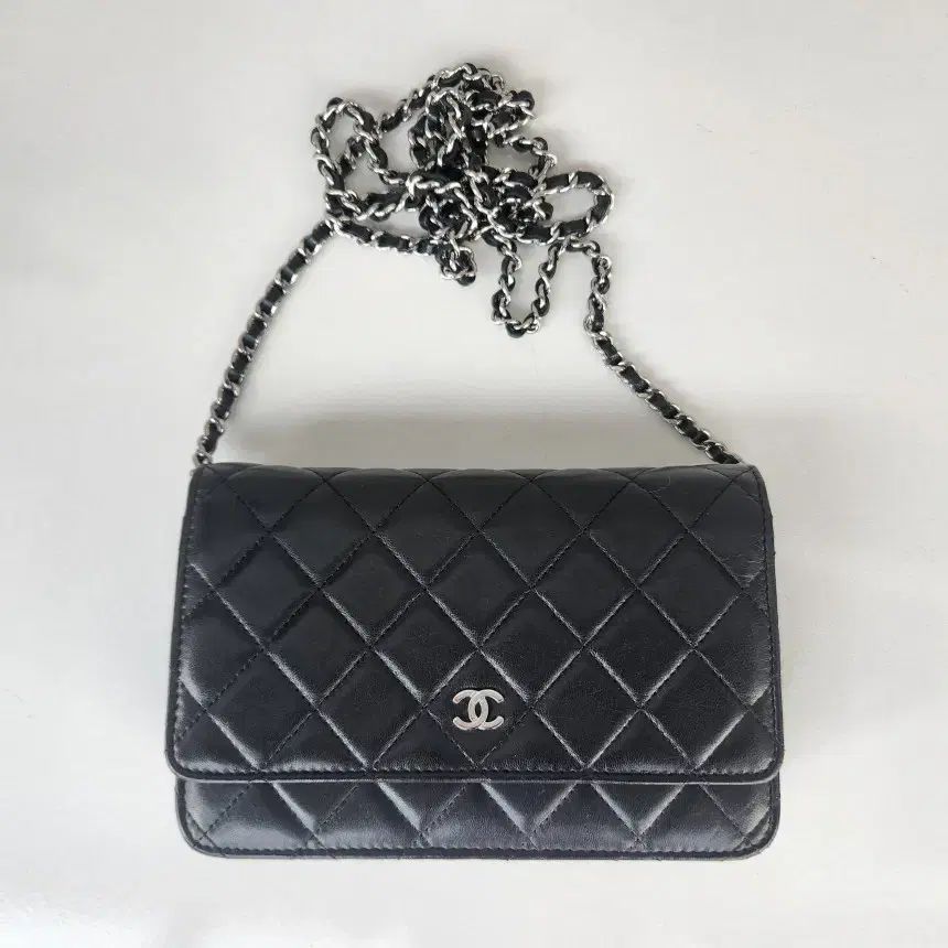 Chanel シャネル クラシック 26 ブンダエ WOC ミニ シルバー金具 クロスバッグ A 質