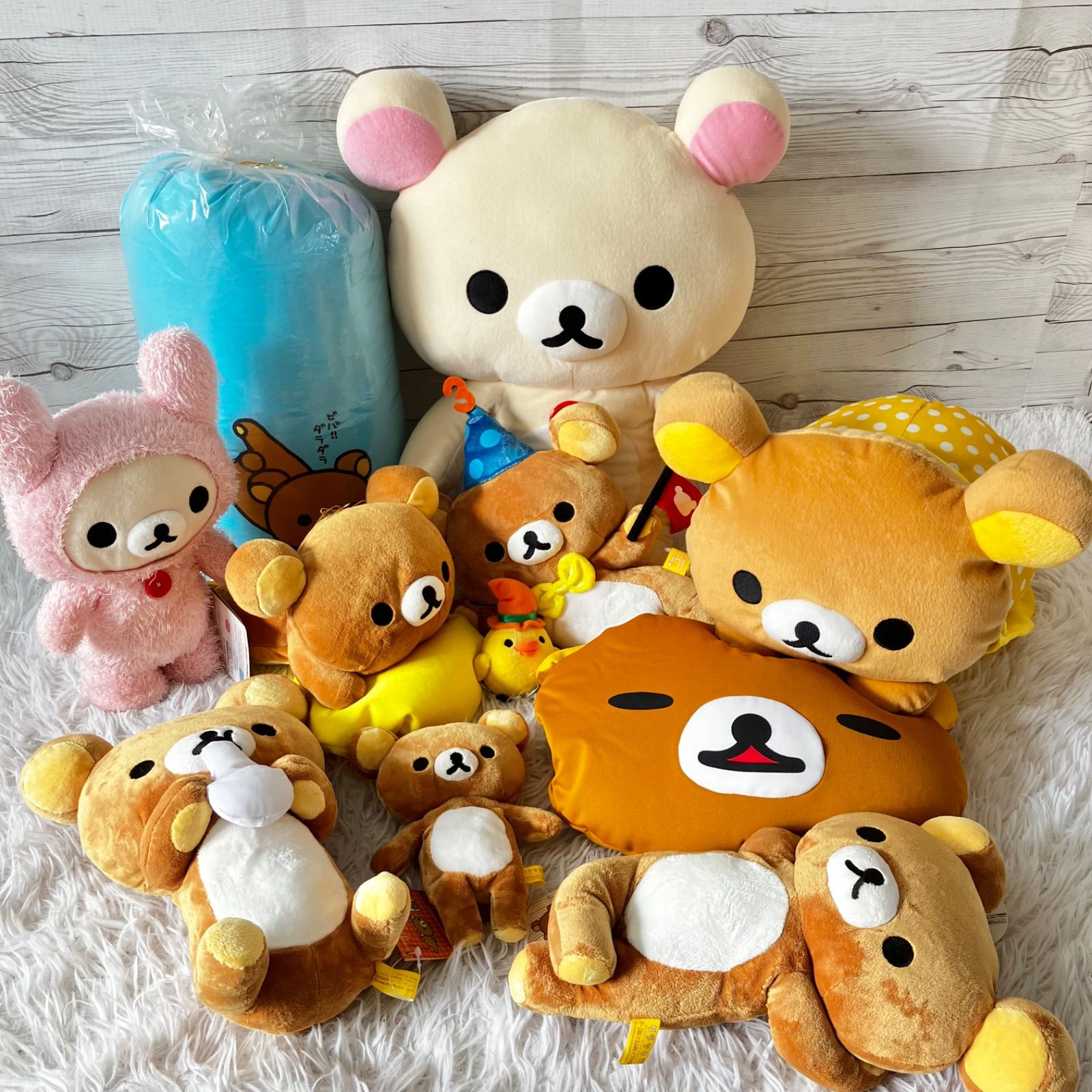 リラックマ　ぬいぐるみ　雑貨　まとめ売り　全16点 リラックマ ぬいぐるみ 雑貨 まとめ売り 全16点の通販はau PAY