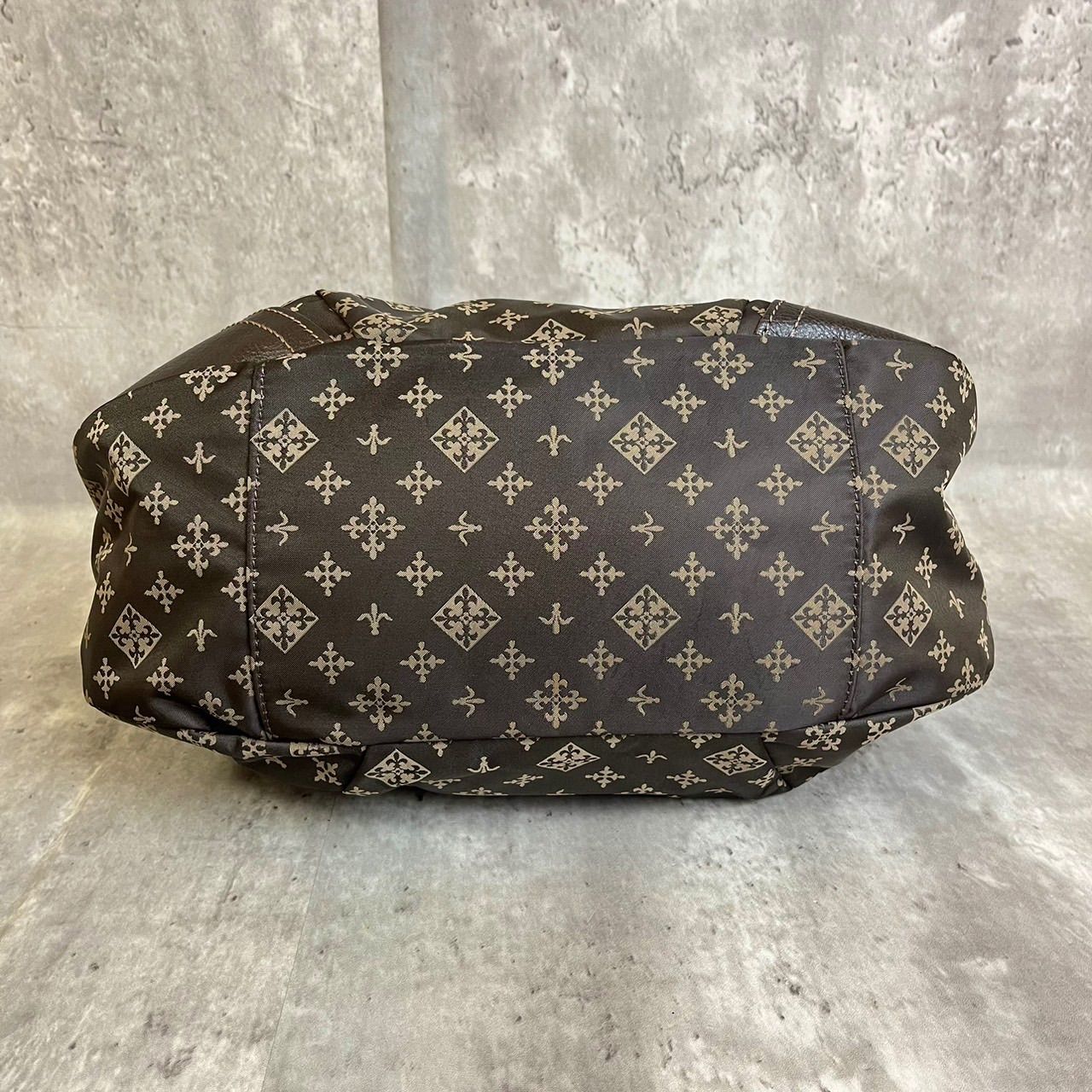 【美品】russet ラシット トート ショルダー バッグ 総柄 ✨極美品✨ russet ラシット 2way ショルダーバッグ トート