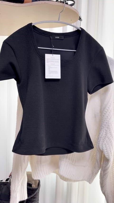 ORR エンボス スクエアネック Tシャツ ブラック m WWW_NOITHATQUANGTHANH_NET