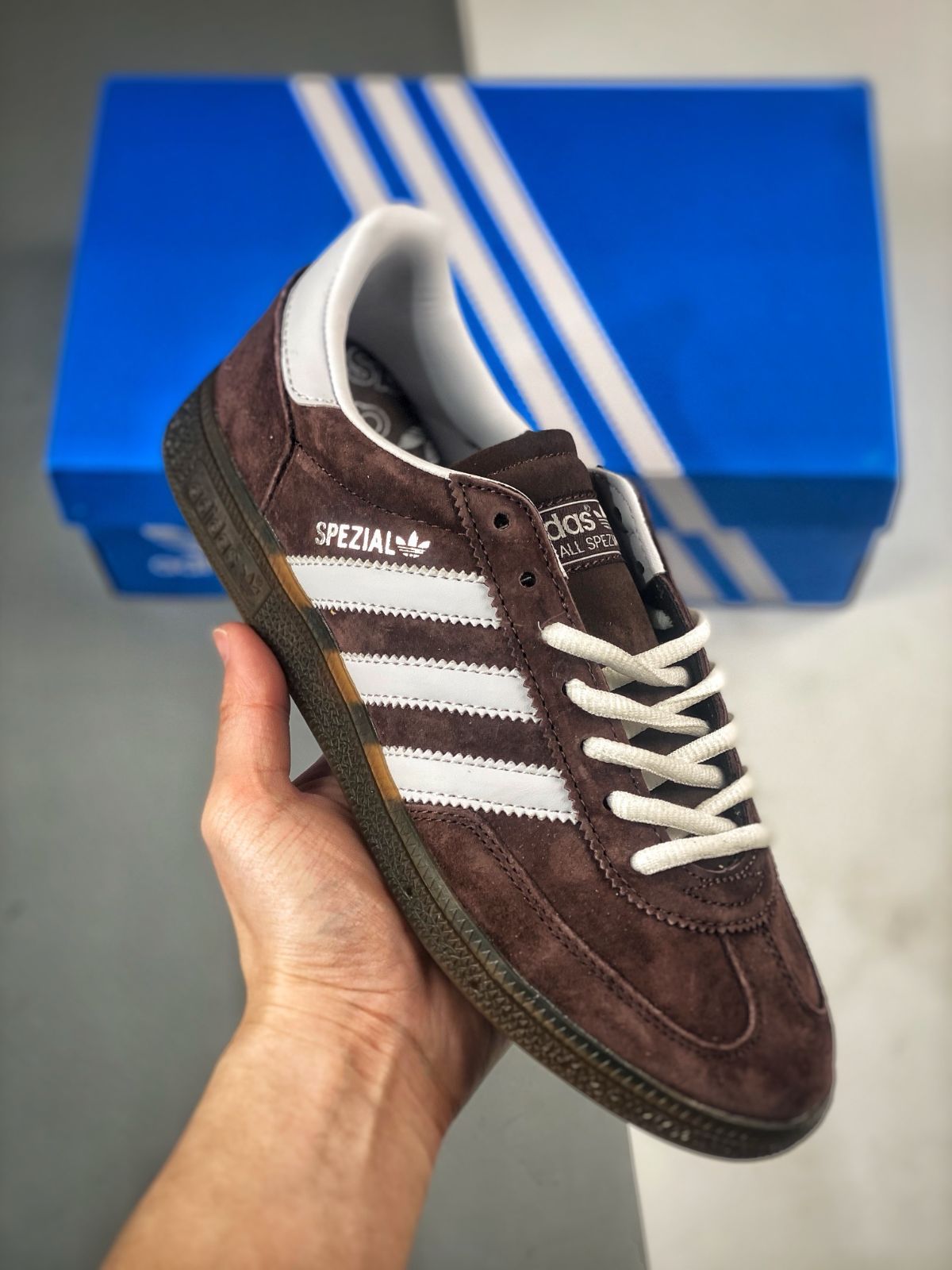 新品 adidas HANDBALL SPEZIAL ブラウン