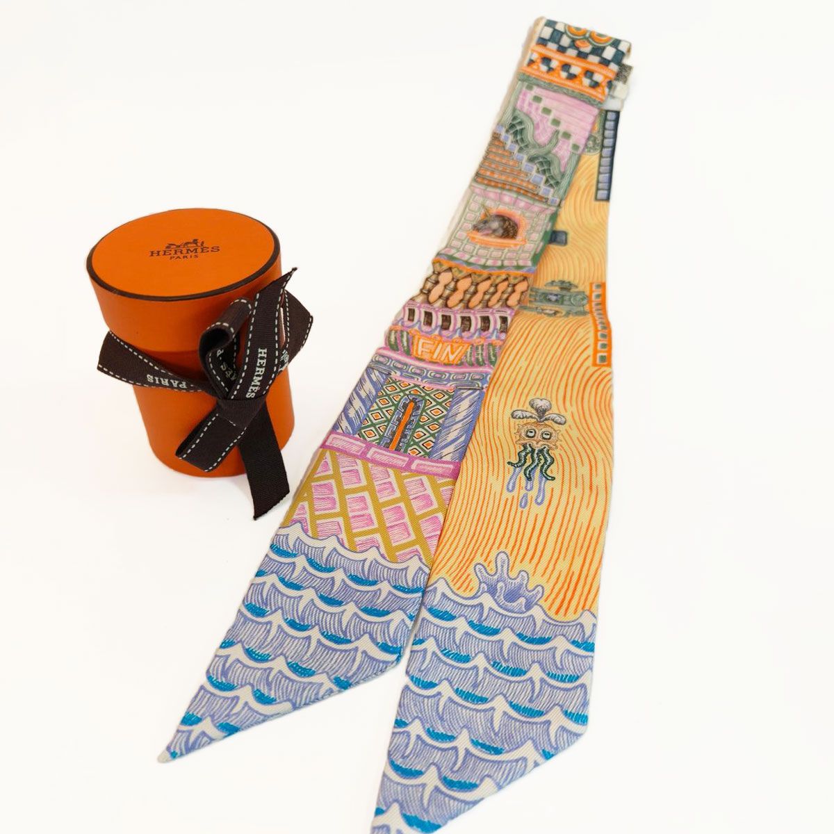 新品・未使用 Hermes エルメス　ツイリー　スーパー・シルク・クエスト 楽天市場】HERMES エルメス ツイリー スーパー・シルク