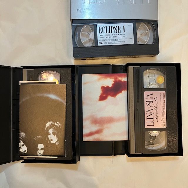 ゼニス新作モデル ビデオ VHS SEA LUNA ルナシー 3枚組 メルカリ - ミュージック