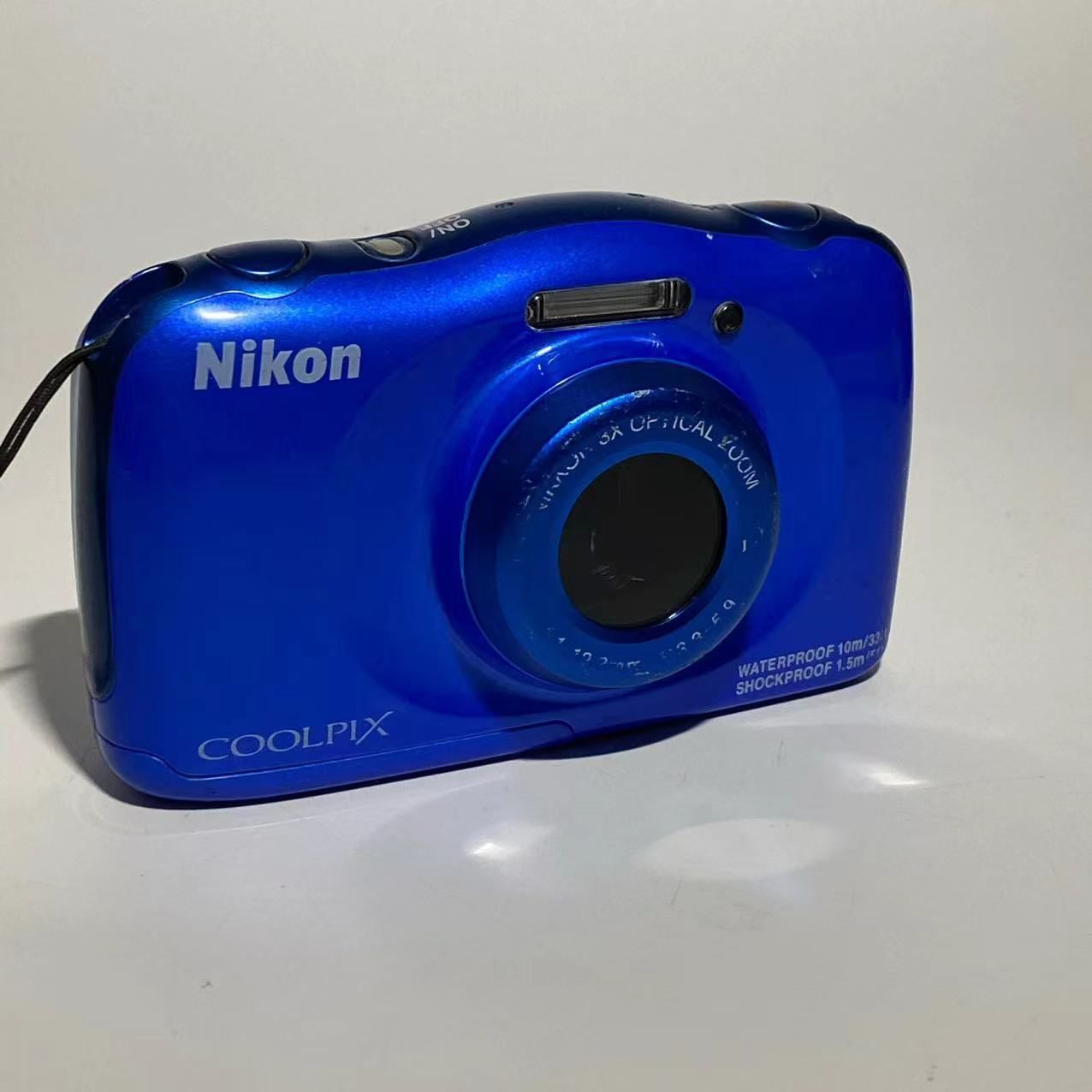 【美品】Nikon COOLPIX S33 ブルー　動作確認済 Amazon.com : Nikon COOLPIX S33 Waterproof Digital Camera