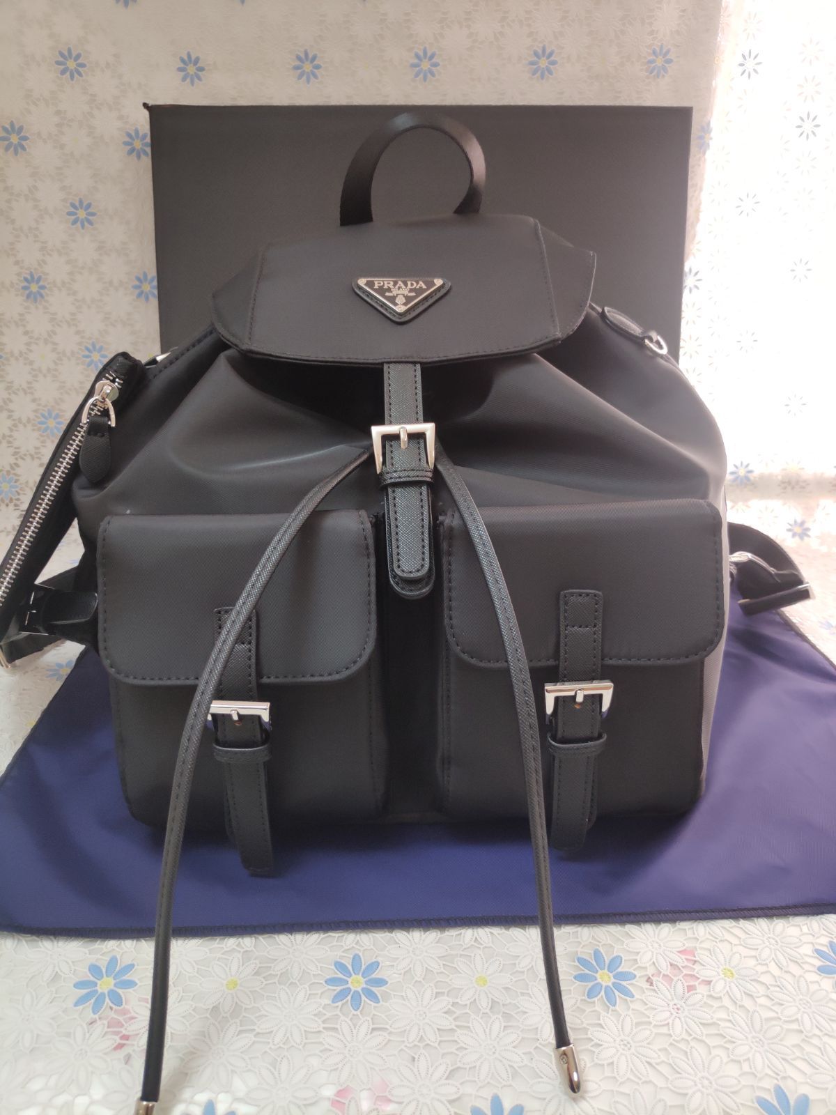 PRADA*ミニポーチ付きトライアングルロゴナイロンリュックサック PRADA*ミニポーチ付きトライアングルロゴナイロンリュックサック