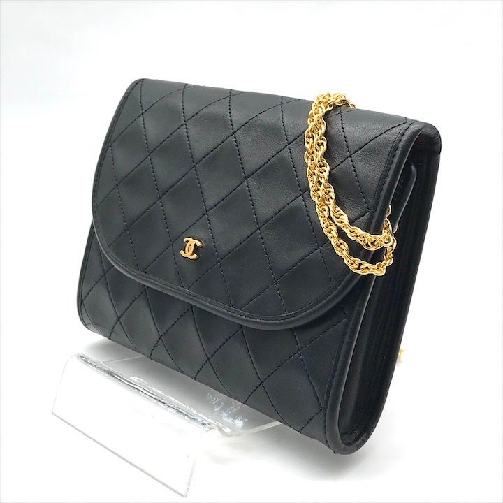 CHANEL シャネル