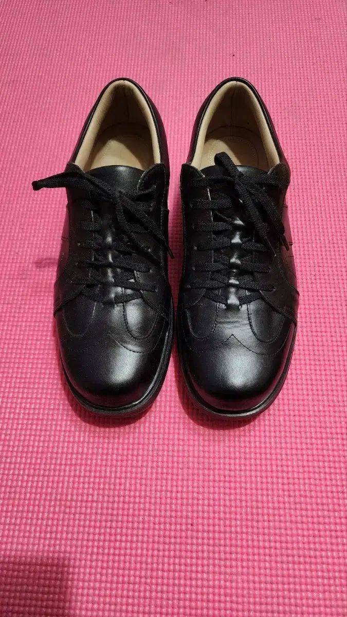 ヴァロニア/新品 265mm