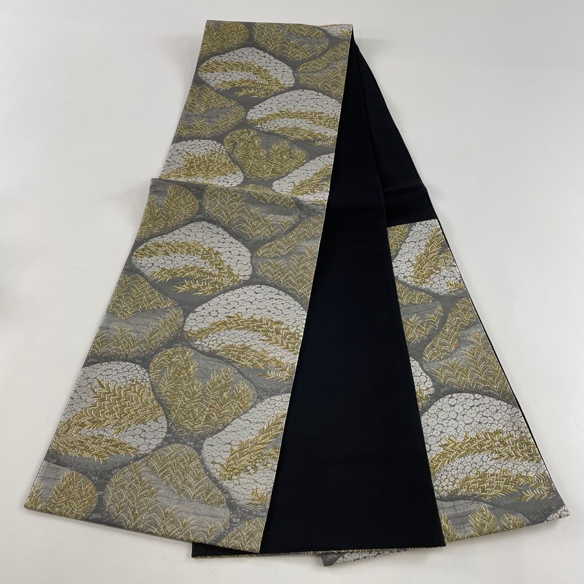 袋帯 美品 秀品 草花 金糸 箔 灰色 六通 正絹 【中古】 - メルカリ