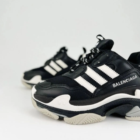 新品 Adidas Originals x Balenciagaスニーカー