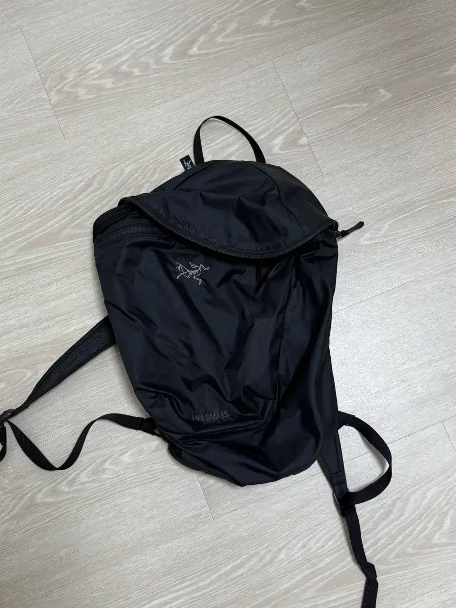Arc'teryx ヒリアド15 ブラック アークテリクス　新品未使用品 ARC'TERYX(アークテリクス) ヒリアド 15 ブラック 新品 - メルカリ