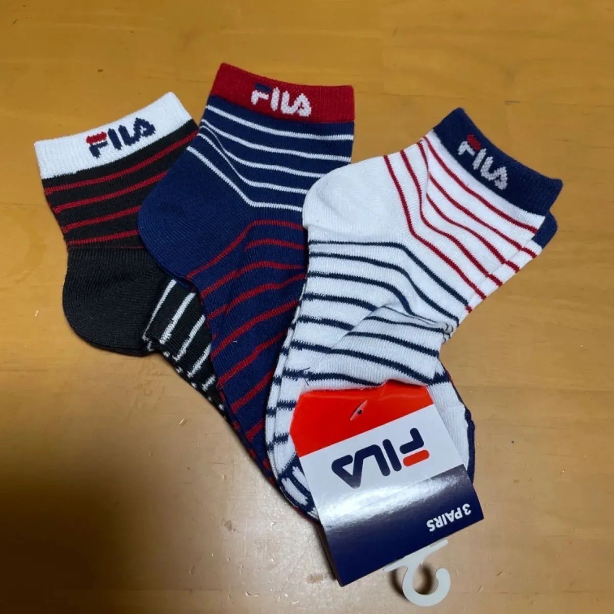 FILA フィラ新品☆タグ付き ソックス 3P 23～25cm - 宝さがし☆ - メルカリ