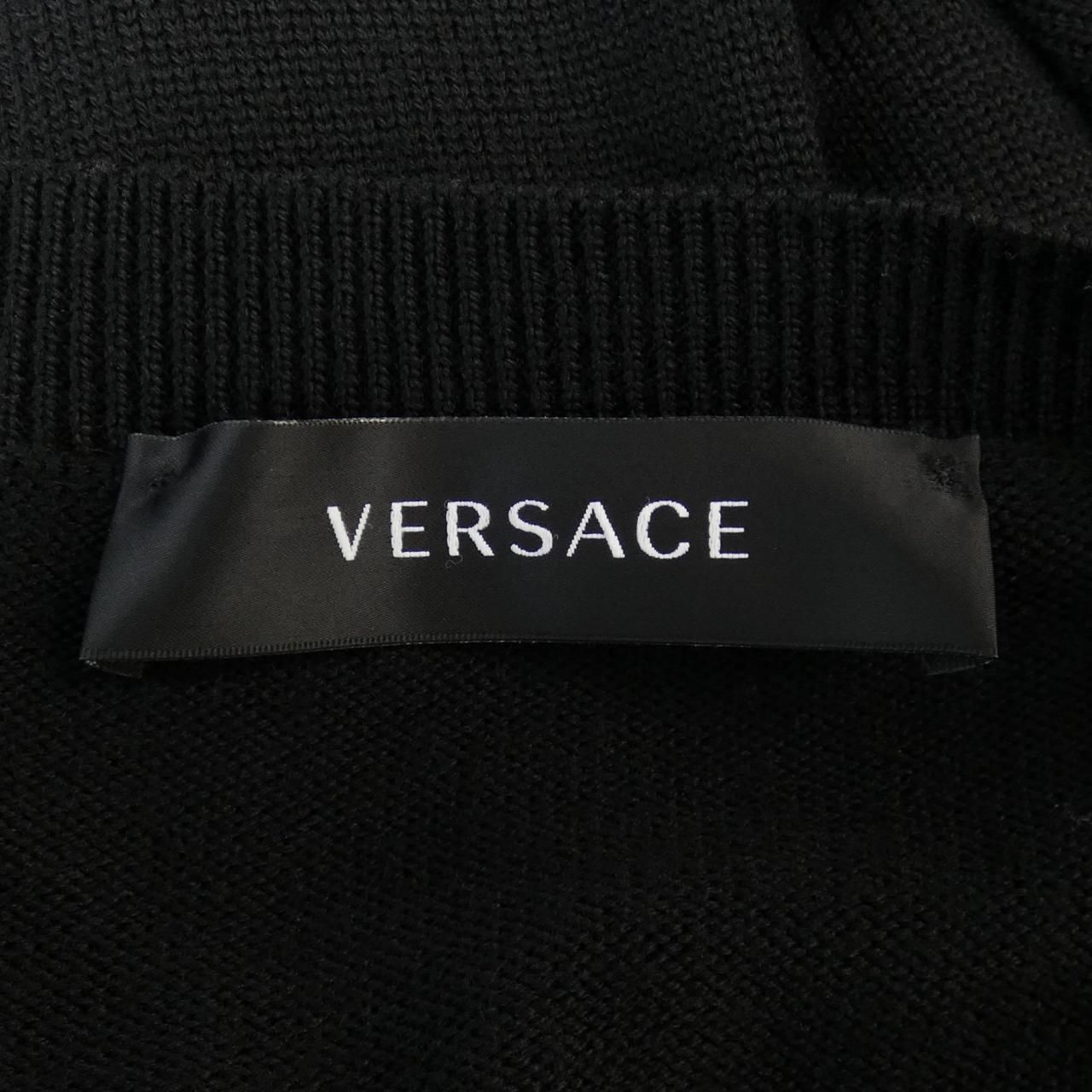 ヴェルサーチェ VERSACE