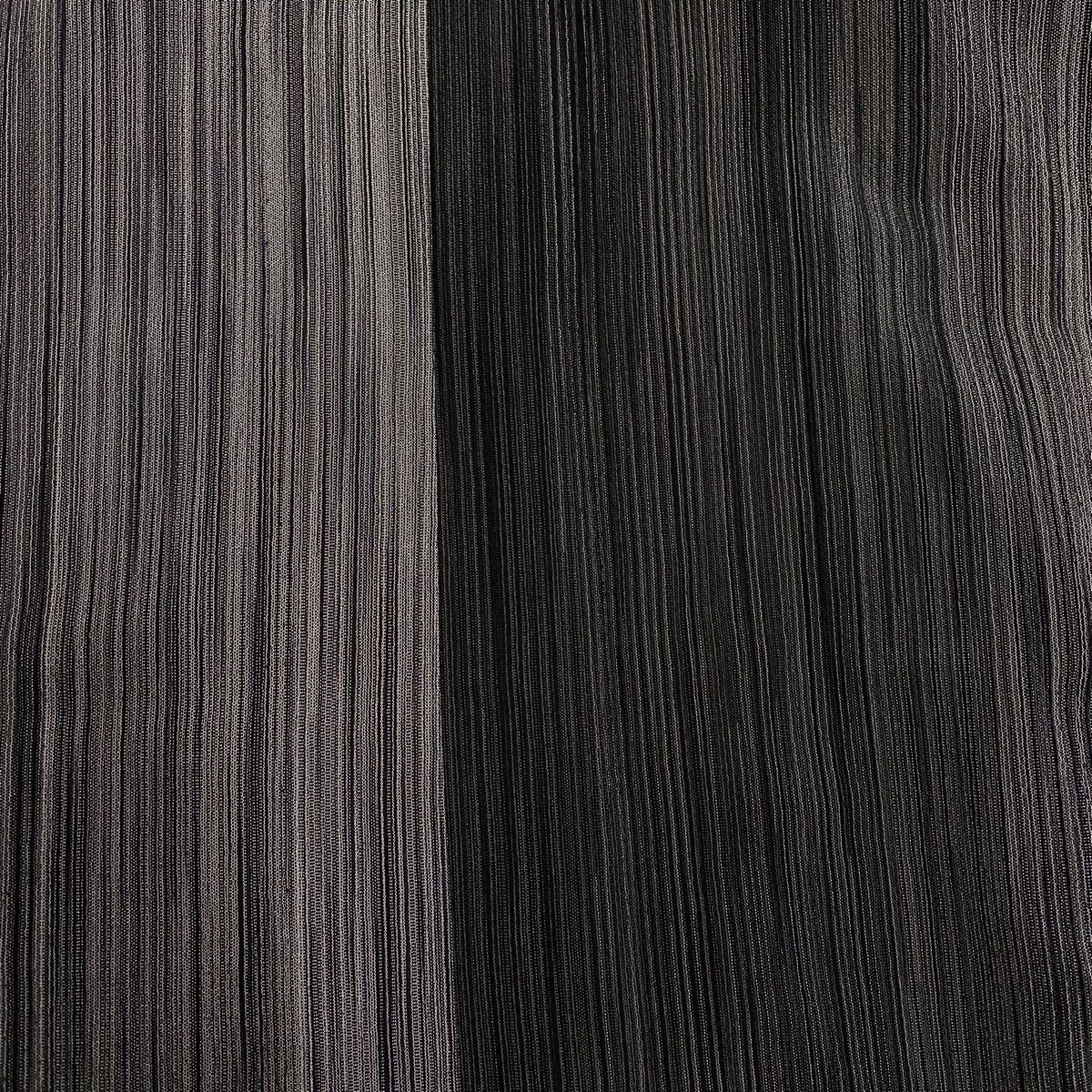 紬 身丈161cm 裄丈68cm L 単衣 縦縞 黒灰 正絹 名品 【中古】 - メルカリ 