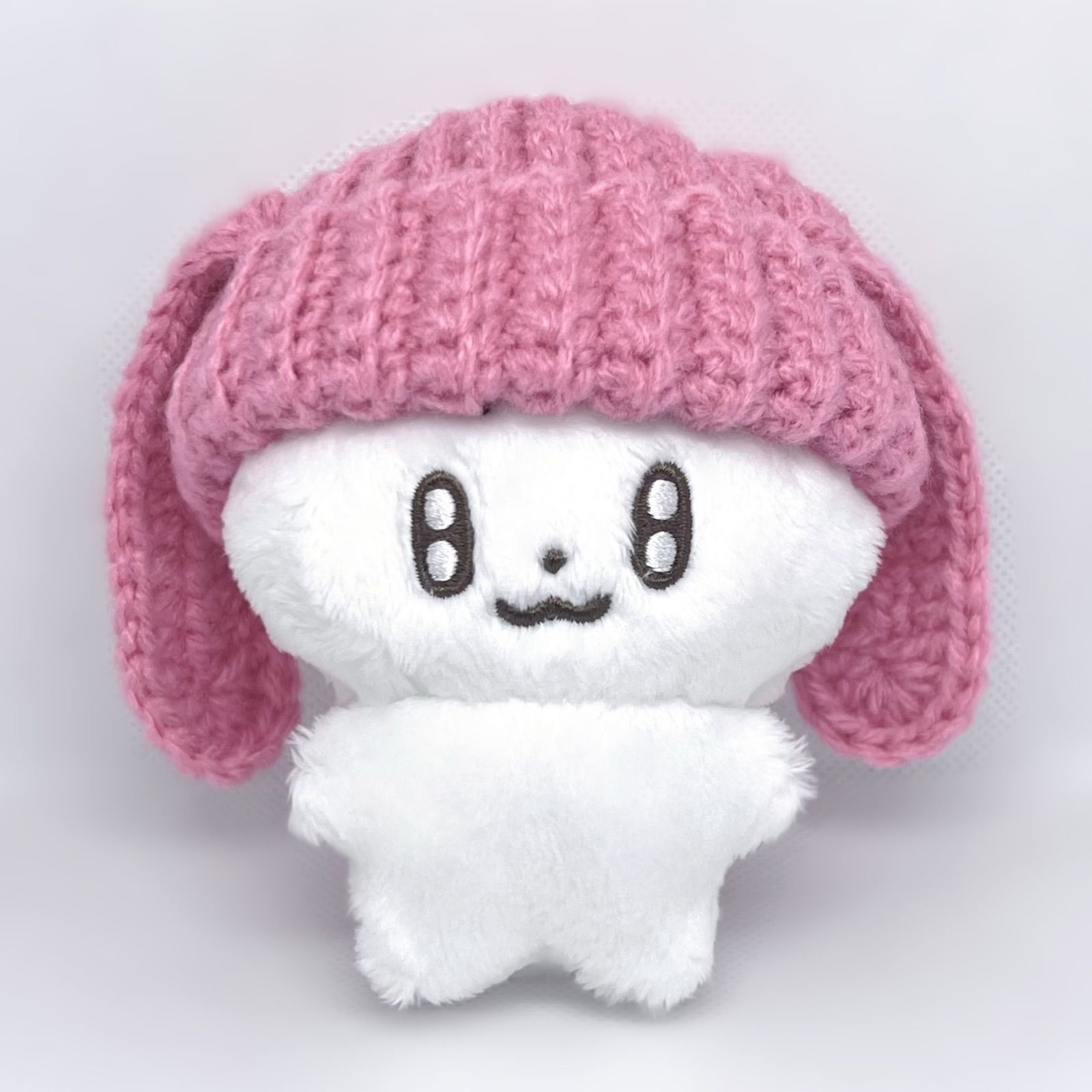 ハンドメイド うさ耳 毛糸の帽子（猫耳ニット帽 ハンドメイド