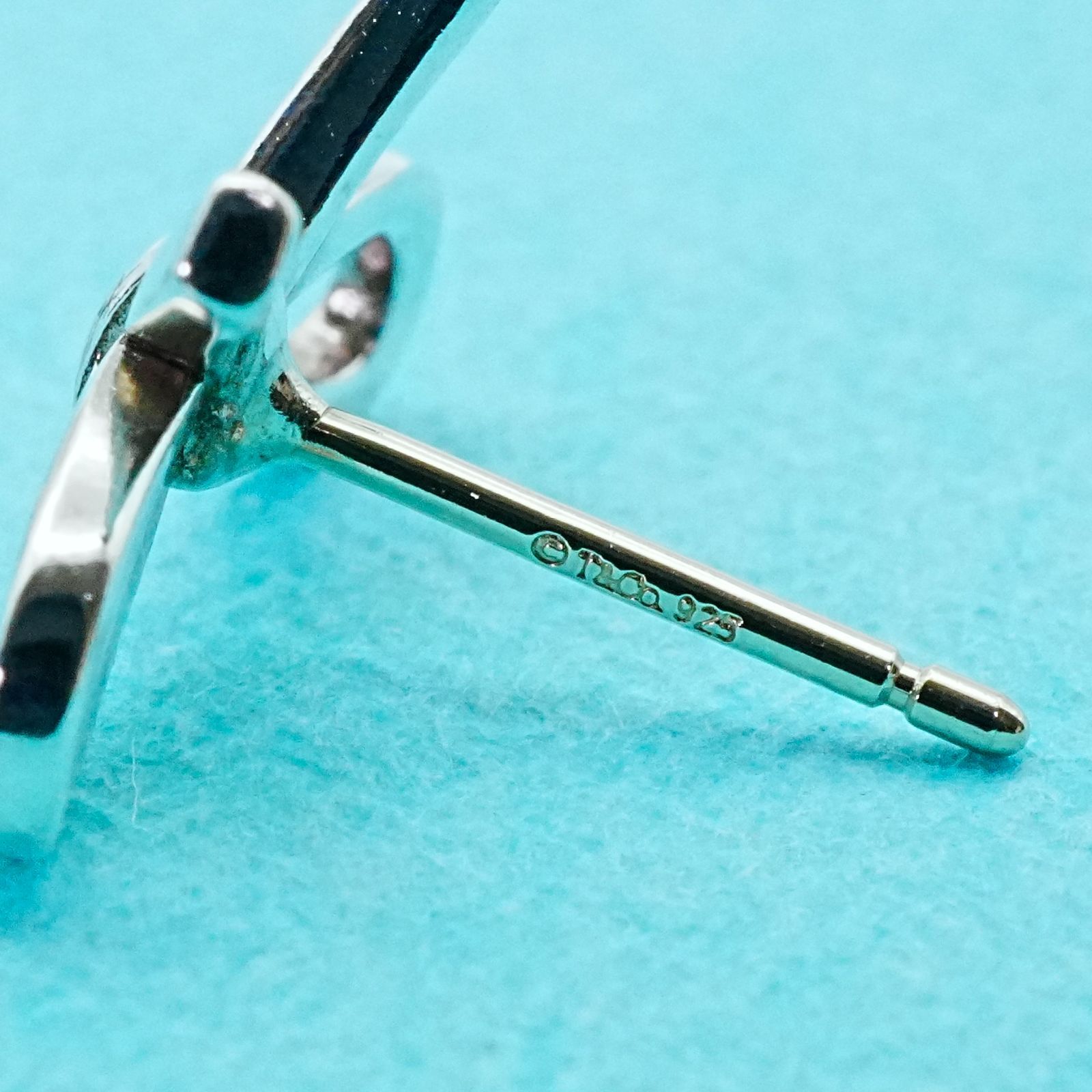 極美品 オールド ティファニー リボン ピアス ボウ/25-1086S - メルカリ