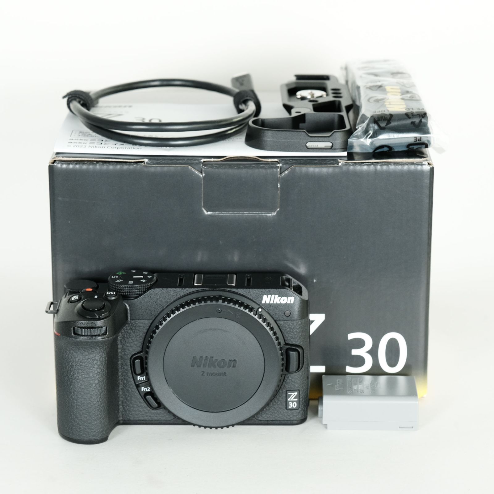 新品同様｜シャッター数300回｜ベースプレート付] Nikon Z30