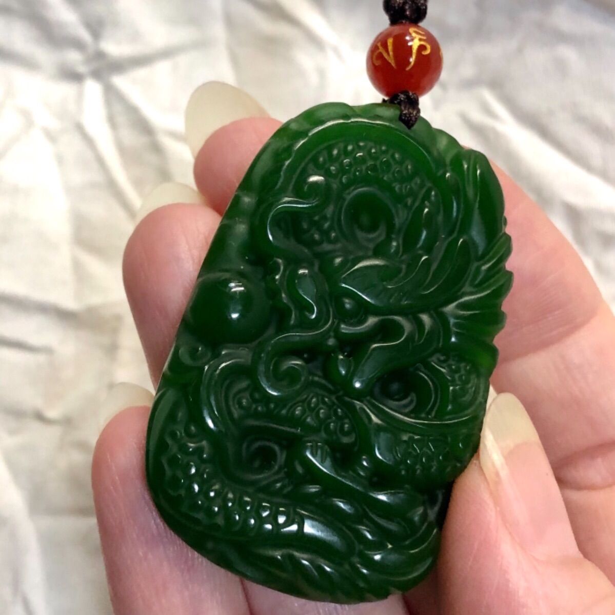 新品 和田翡翠 石彫 ドラゴン ペンダント ネックレス 龍 彫刻