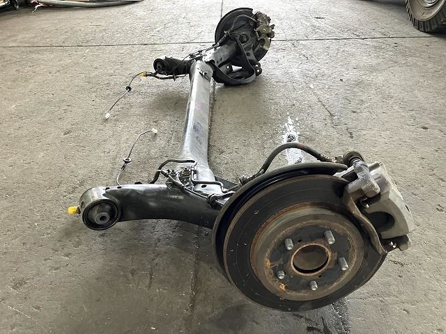 リアアクスルビーム G