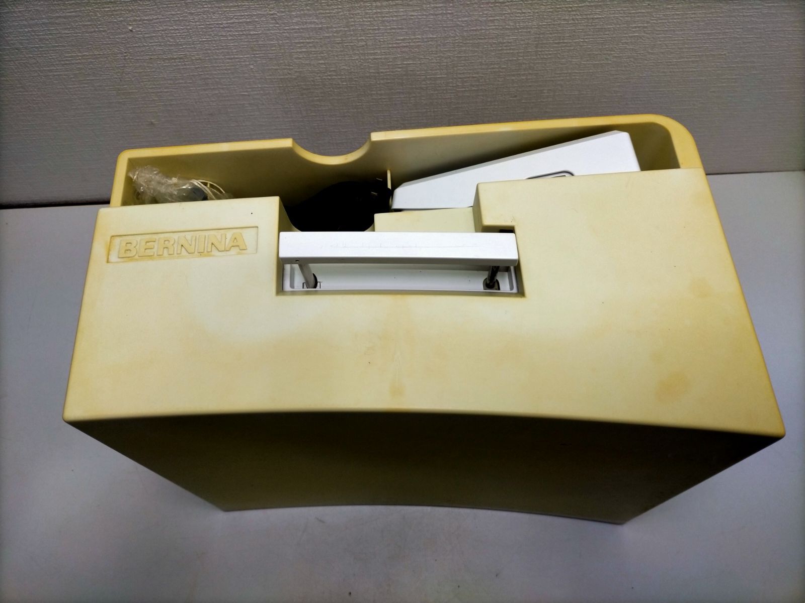 美品・現状品】リッカー BERNINAコンピューターミシン (ホワイト） 170 