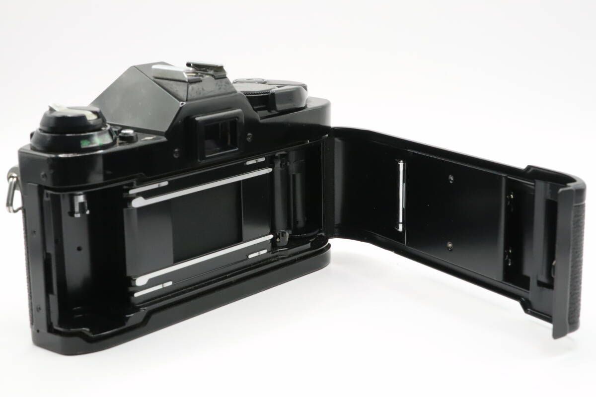 ★良品★ キヤノン AE-1 PROGRAM / FL 50mm F1.8 Amazon.com : USED Canon AE-1 with 50mm F1.8 : Electronics