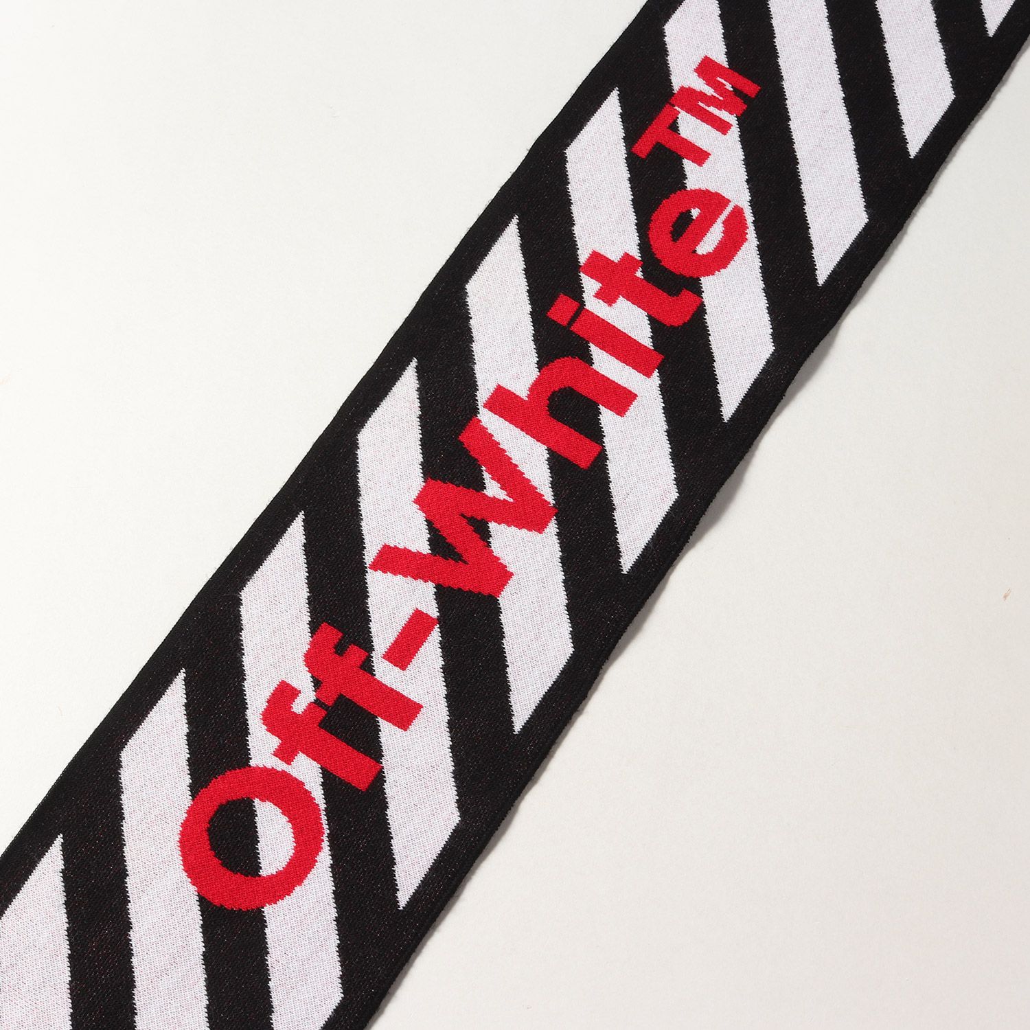 100%正規 OFF-WHITE オフホワイト ブランドロゴ アクリルニット