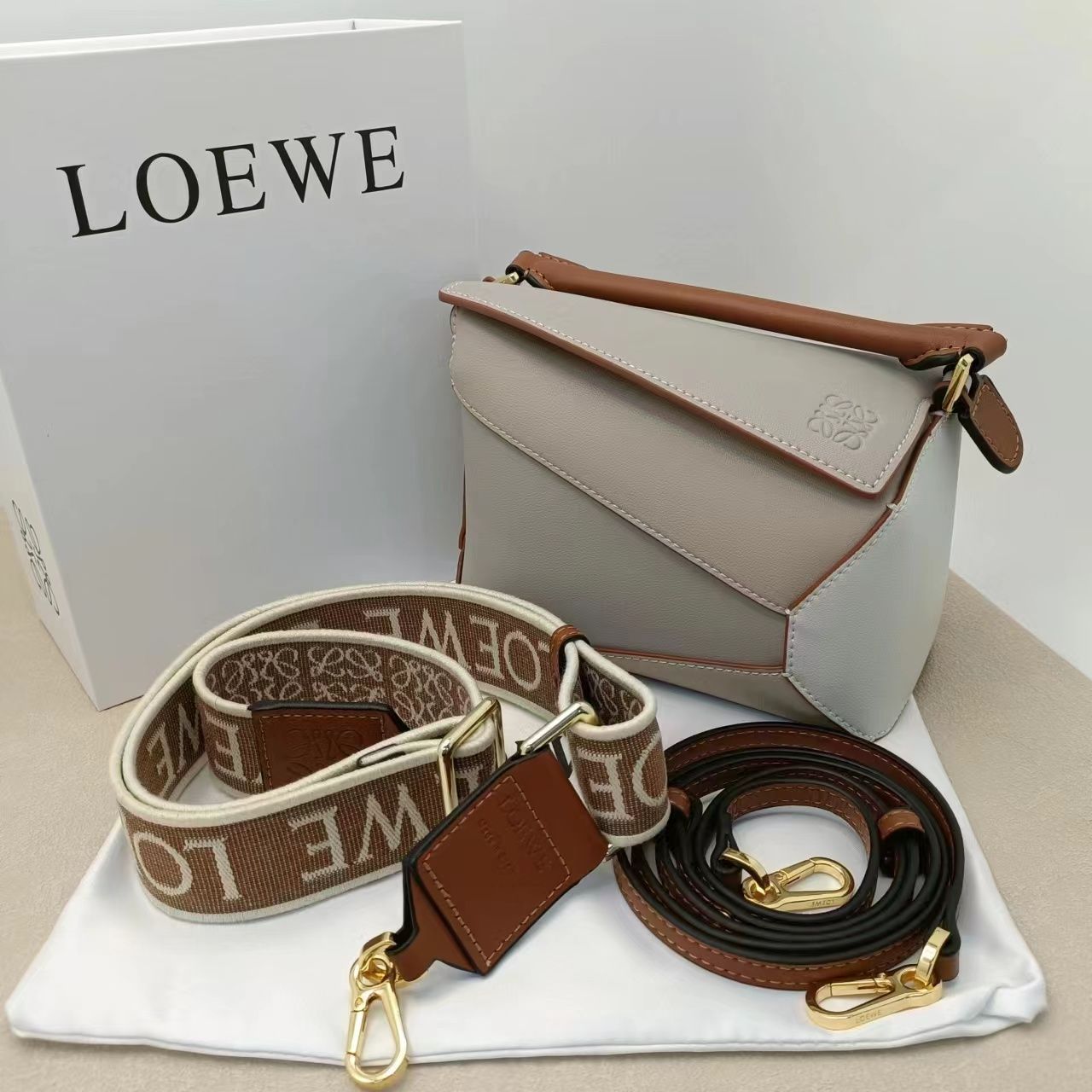 希少美品✨LOEWE ロエベ ショルダーバッグパズルバッグ ミニ