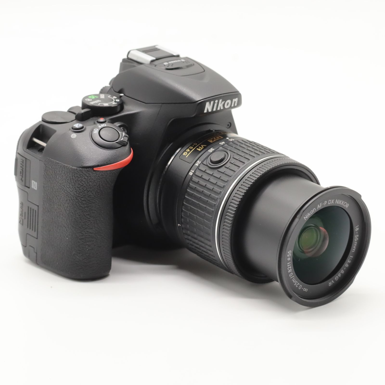 Nikon D 5600 AF P 18 55 VR レンズキット ショット数 3929回