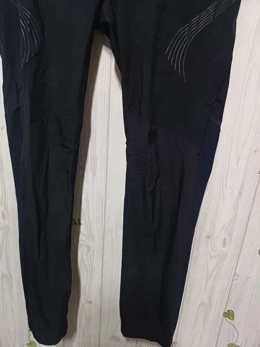 まる。出品 NEPA(ネパ) レディース 夏向き 機能性 スキニーハイキングパンツ 28