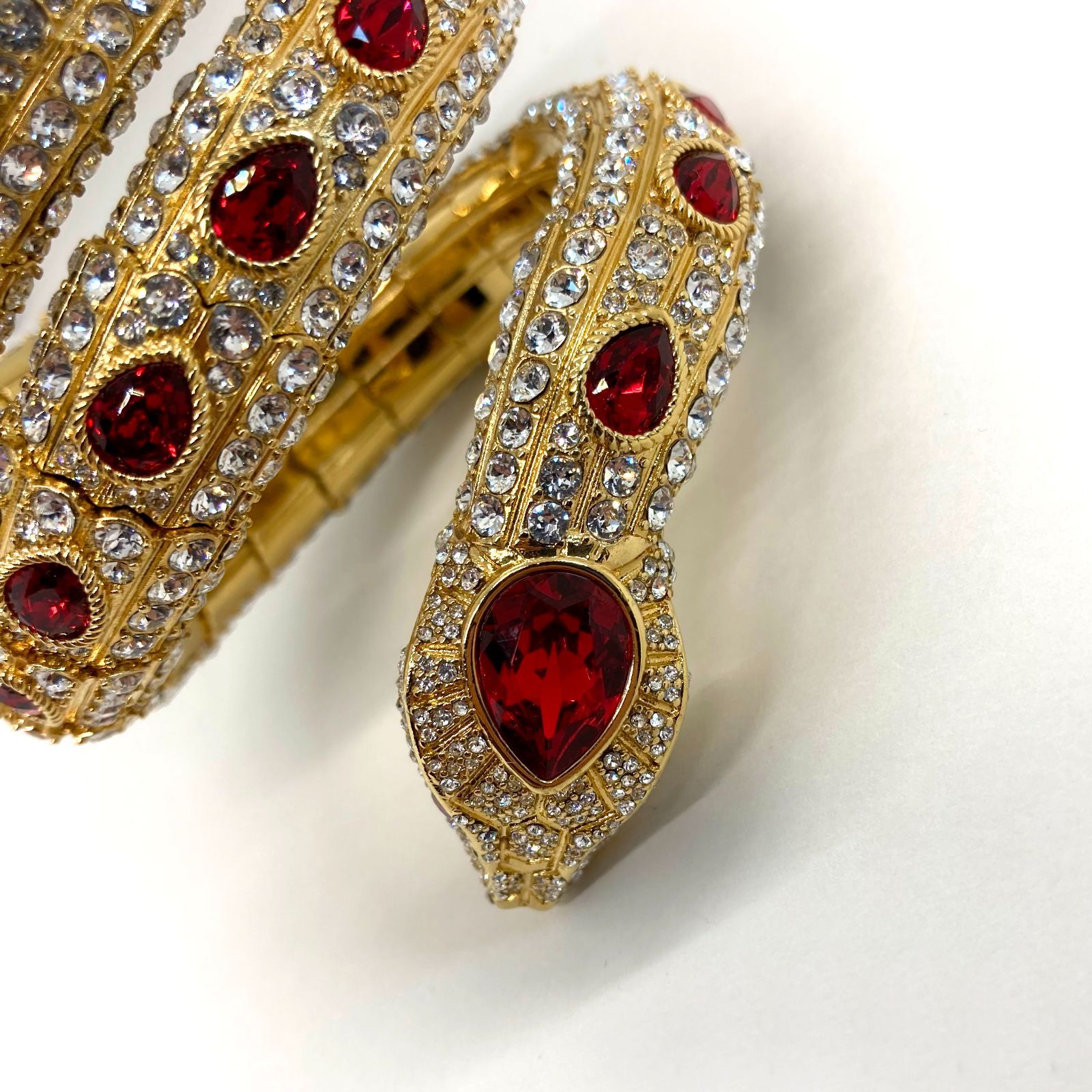 30万円 GUCCI/グッチ ガーデン クリスタル カラーストーン 蛇 スネーク 30万円 GUCCI/グッチ ガーデン クリスタル カラーストーン 蛇 スネーク