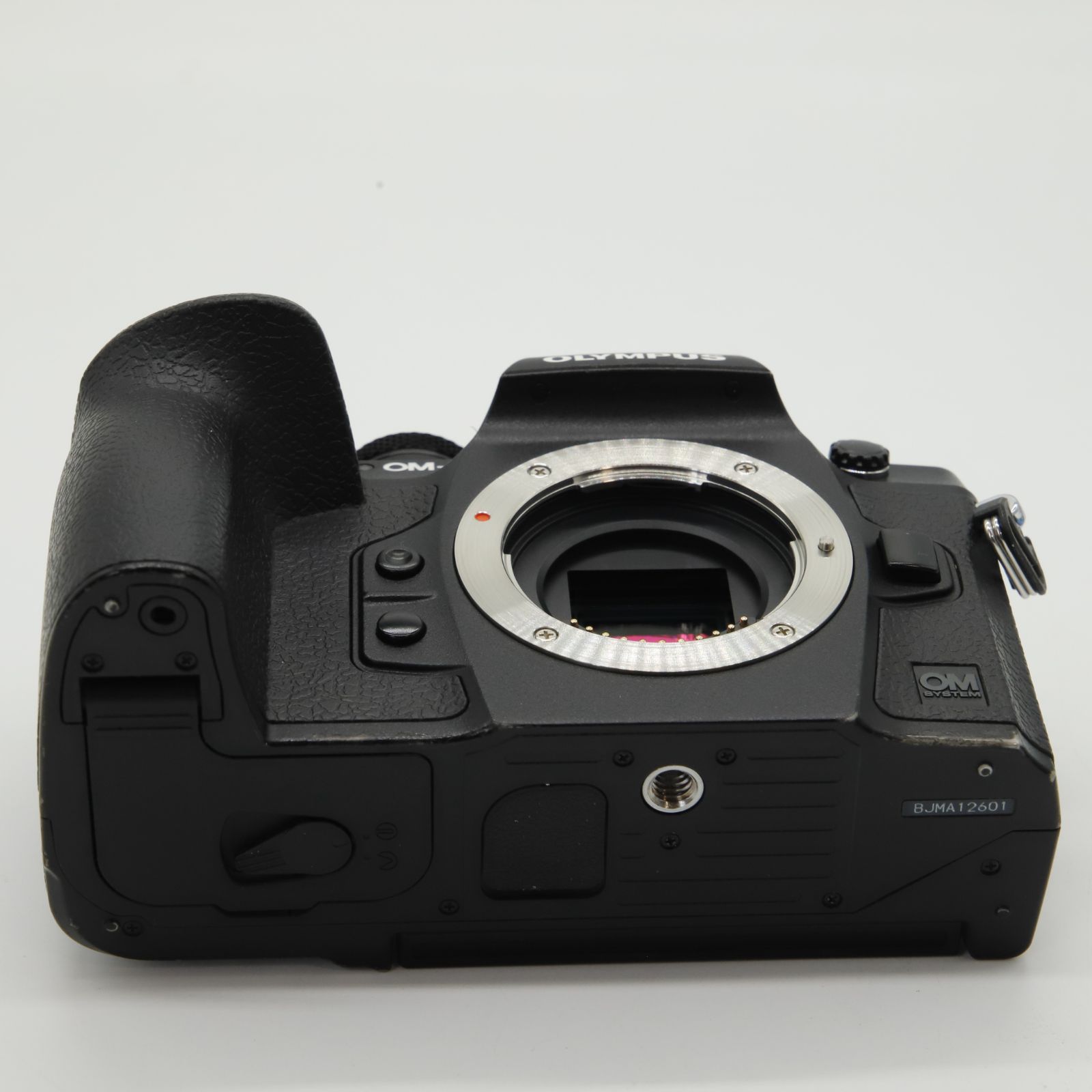 シャッター全速完動 OLYMPUS om-1 低速シャッターと高速シャッターの速度が不安定なOM-1を修理して