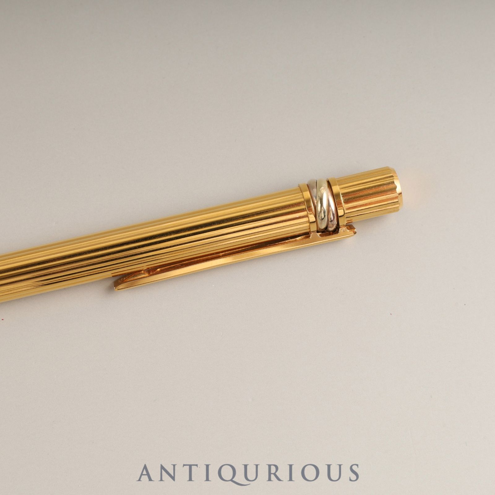 ボールペン 青インク