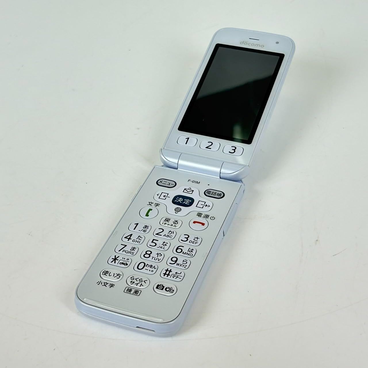 らくらくホン F-01M ホワイト らくらくホン F-01M | らくらくホン | 製品 | NTTドコモ