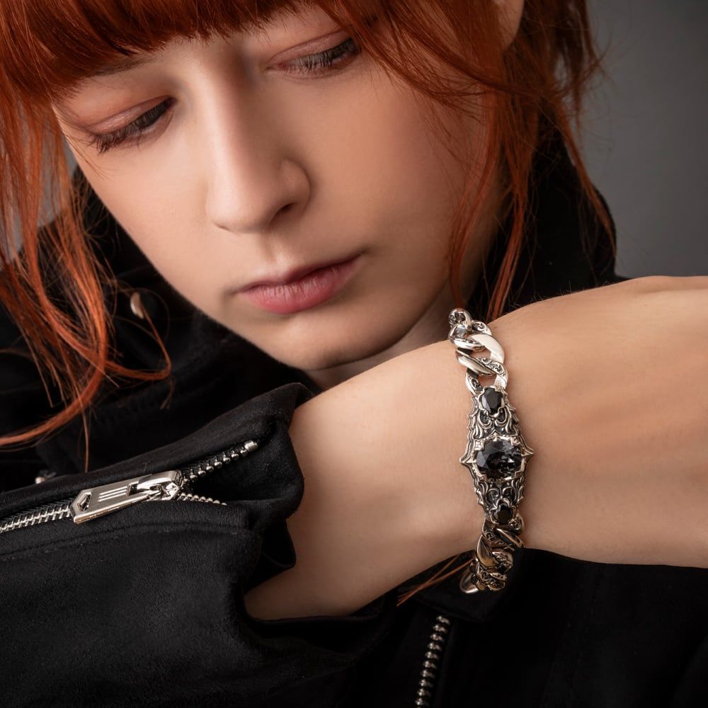 ブラックナイトブレスレット アルテミスクラシック