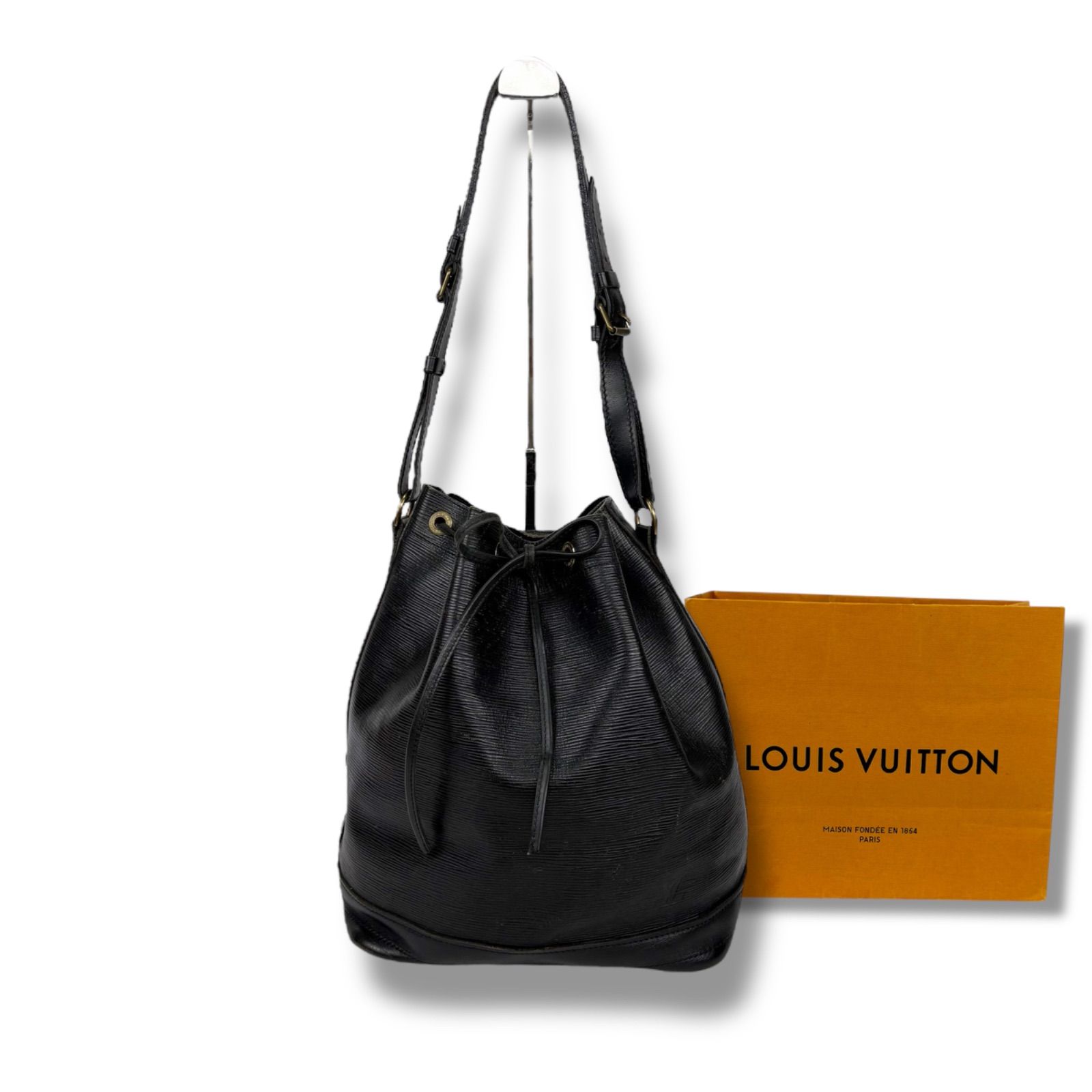 【未使用・美品】LOUIS VUITTON ノエ　スリングショルダーバッグ ルイ・ヴィトン(LOUIS VUITTON)ルイ・ヴィトン ノエ スリング