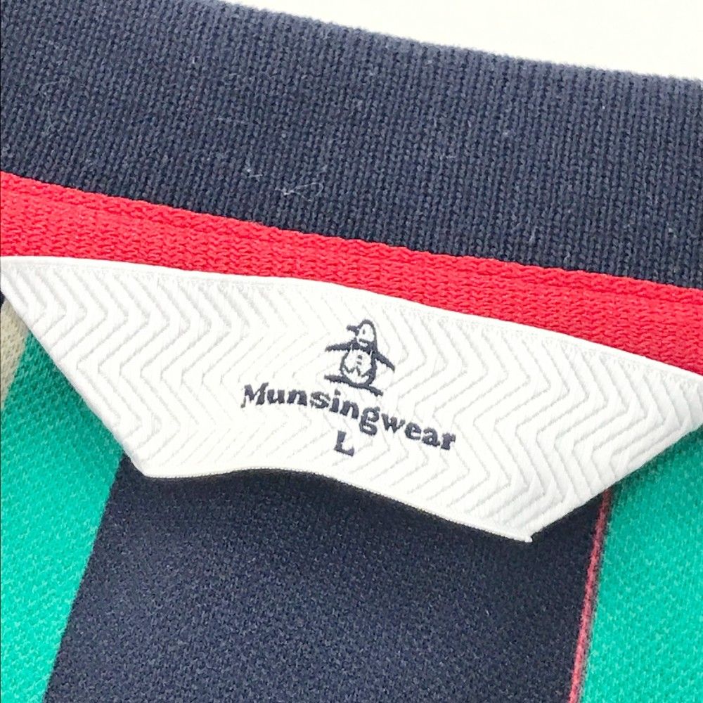 サイズ：L MUNSING WEAR マンシングウェア  半袖 ワンピース ワッペン ストライプ柄 ホワイト系 [240101487819] ゴルフウェア レディース ストスト サイズ：L MUNSING WEAR マンシングウェア 半袖 ワンピース