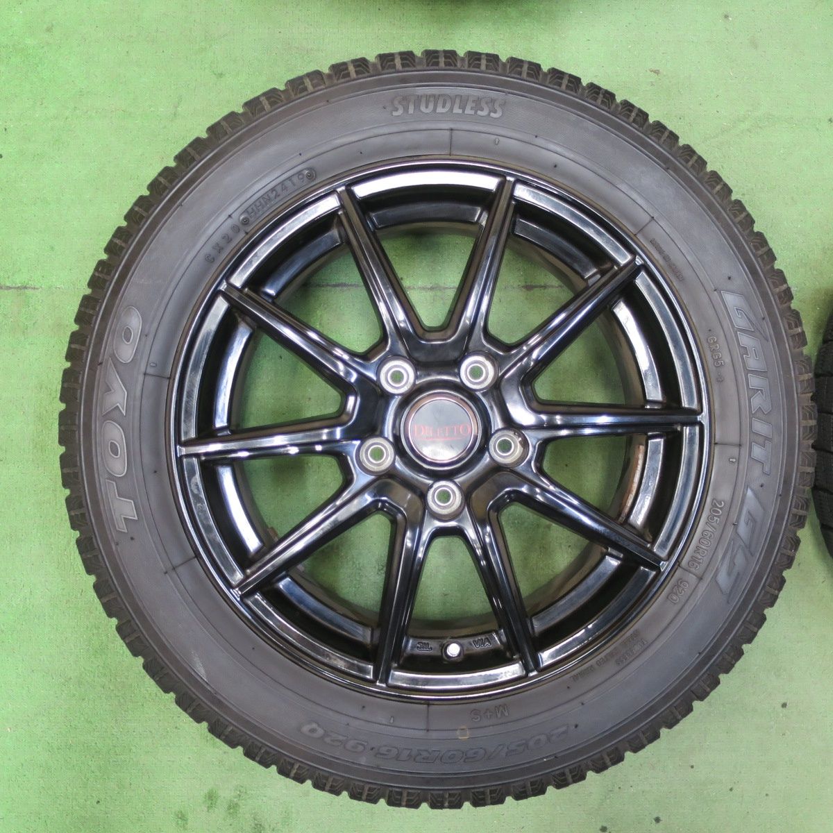 最終値下げ)バルミナ! 16インチ スタッドレスタイヤ ブリザックVRX ① Amazon.co.jp: 【4本セット】 16インチ ブリヂストン