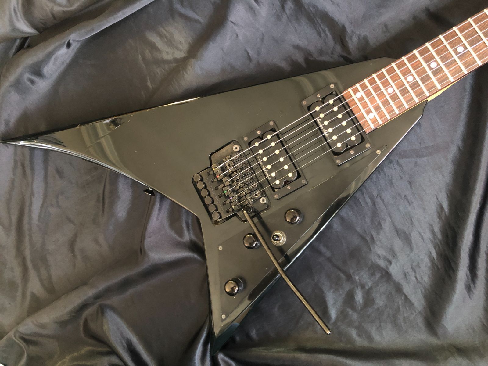 Grover Jacksonランディv Electric Guitar Grover Jackson RRA-52 Randy Rhoads V Black