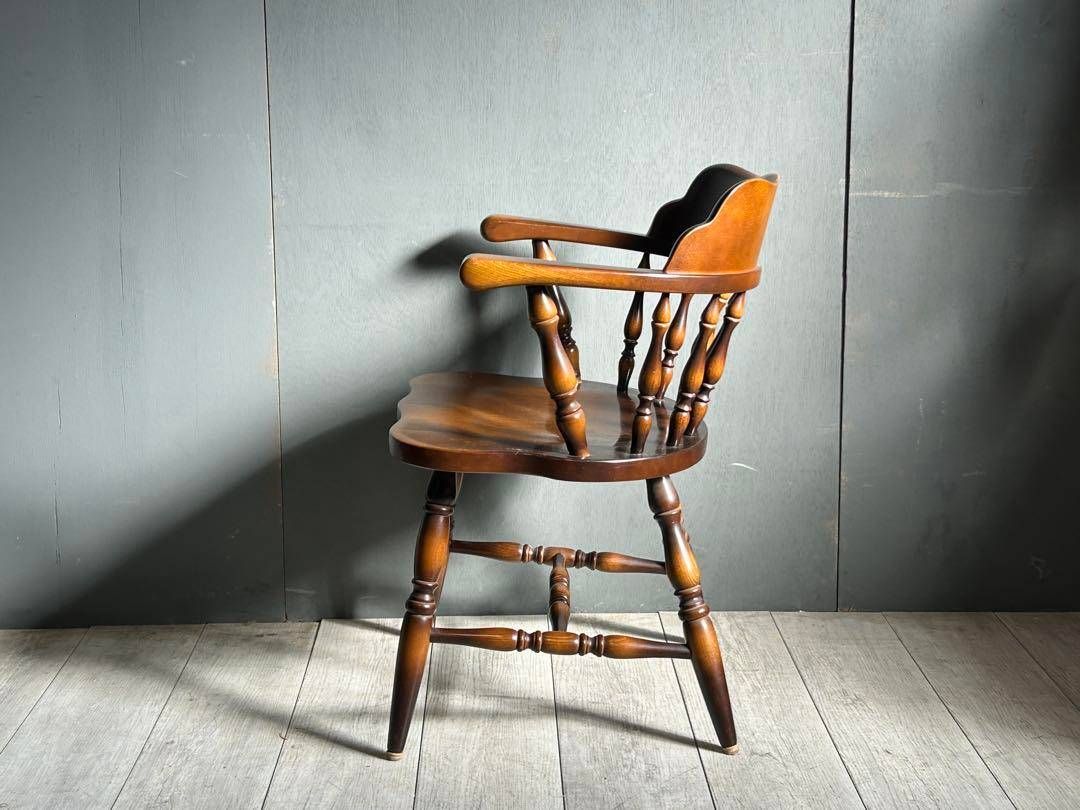 【リペア済み】　飛騨産業　キツツキマーク　キャプテンチェア　アームチェア ビンテージ ◇ 飛騨産業 キツツキマーク アームチェア ウィンザー