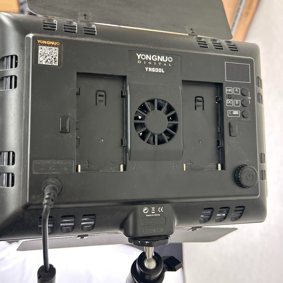 YN600-LED ストロボライト