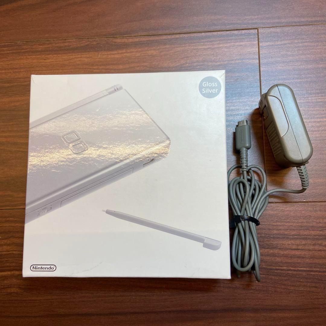 ニンテンドーDS LITE 本体 グロスシルバー 2554