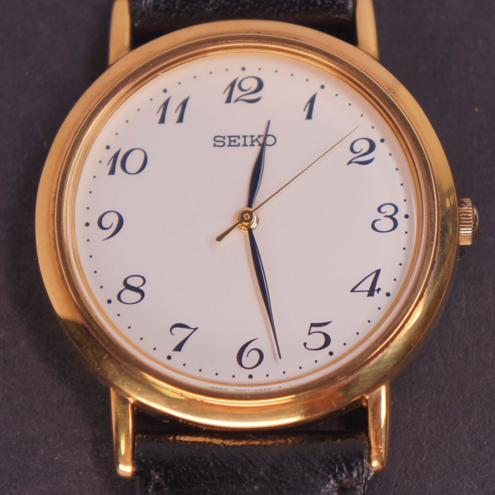 SEIKO 時計　電池交換済　稼働品 電池交換済み・セイコークォーツ メンズ時計・新品同様・美品