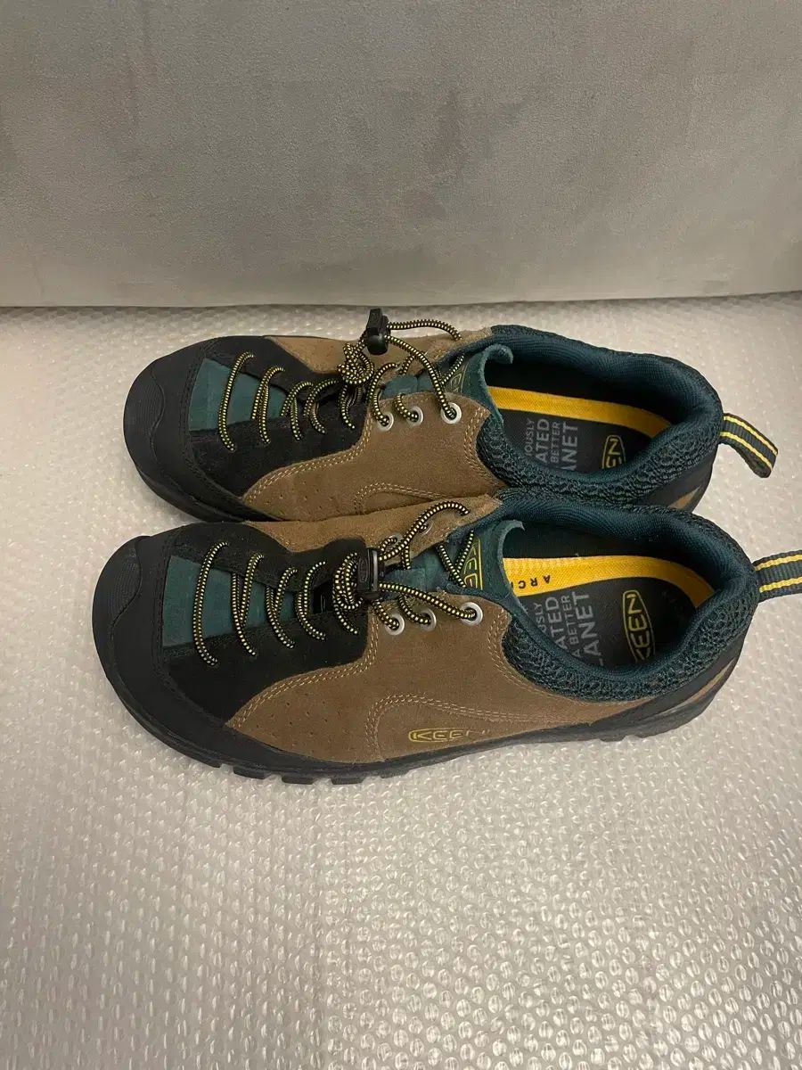 KEEN キーン KEEN ジャスパーロック ブラウン スエード スニーカー 265 OLIVEOS_COM_TR