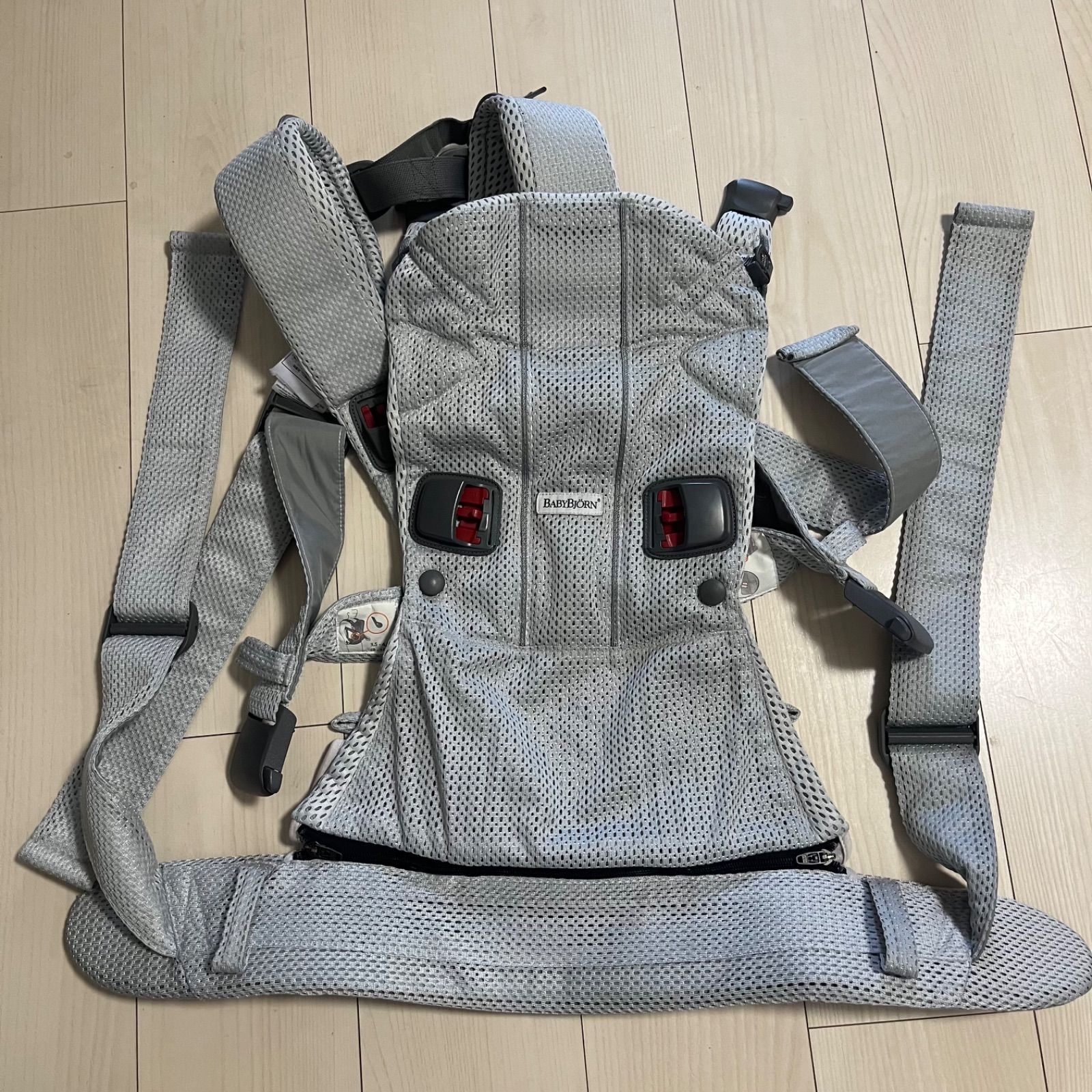 BABYBJORN ONE メッシュ ブラックレッド 抱っこひも