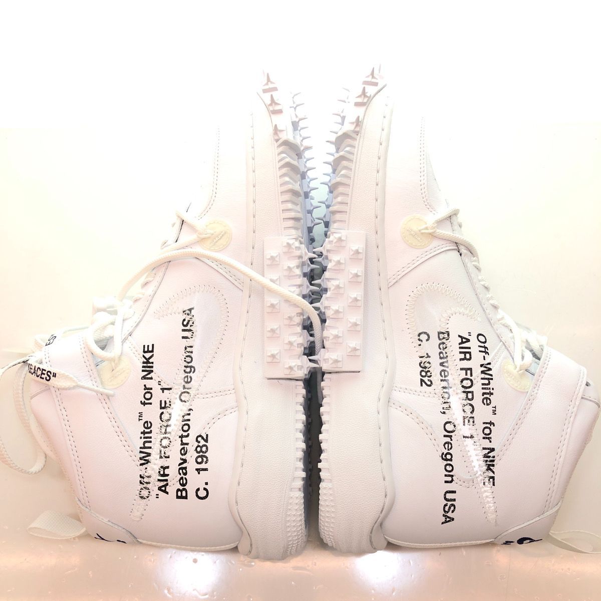 ナイキ　オフホワイト　エアフォース1 グラフィティホワイト OFF-WHITE x NIKE AIR FORCE 1 MID/オフホワイト x ナイキ エア