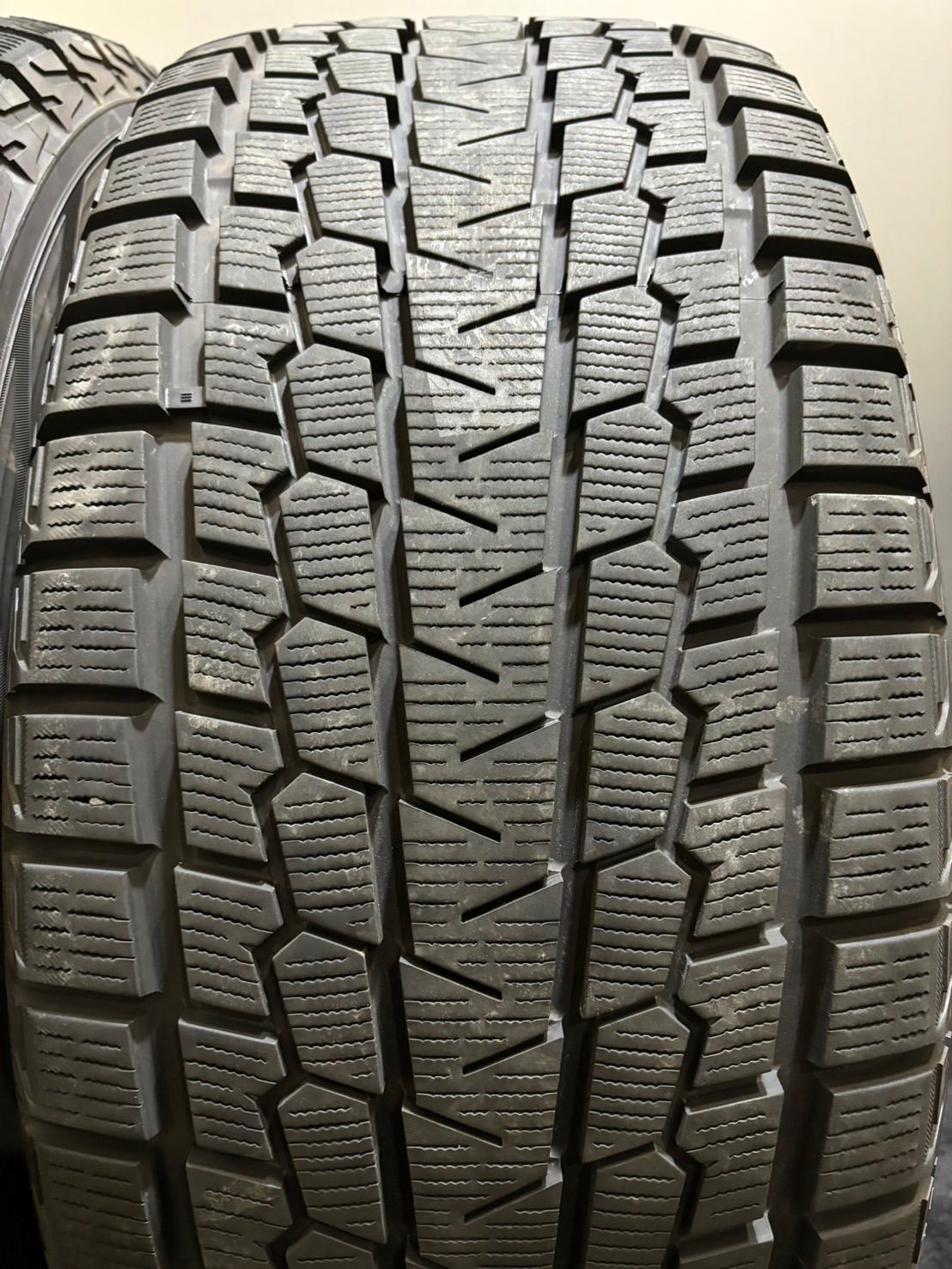 ★275/55R19 YOKOHAMA/ice GUARD G075 22年製 WSP ITALY 19インチ 9.5J ＋50 130 5H スタッドレス バリ山 4本 ベンツ Gクラス (1-F915)