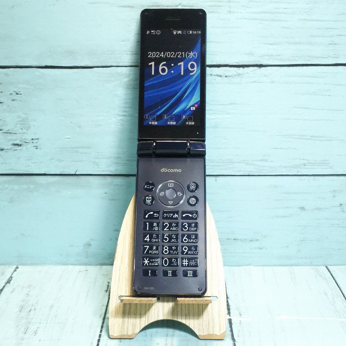 【送料無料】docomo SH-02L AQUOS SHARP ケータイ ブラック 本体 白ロム SIMロック解除済み SIMフリー 613996
