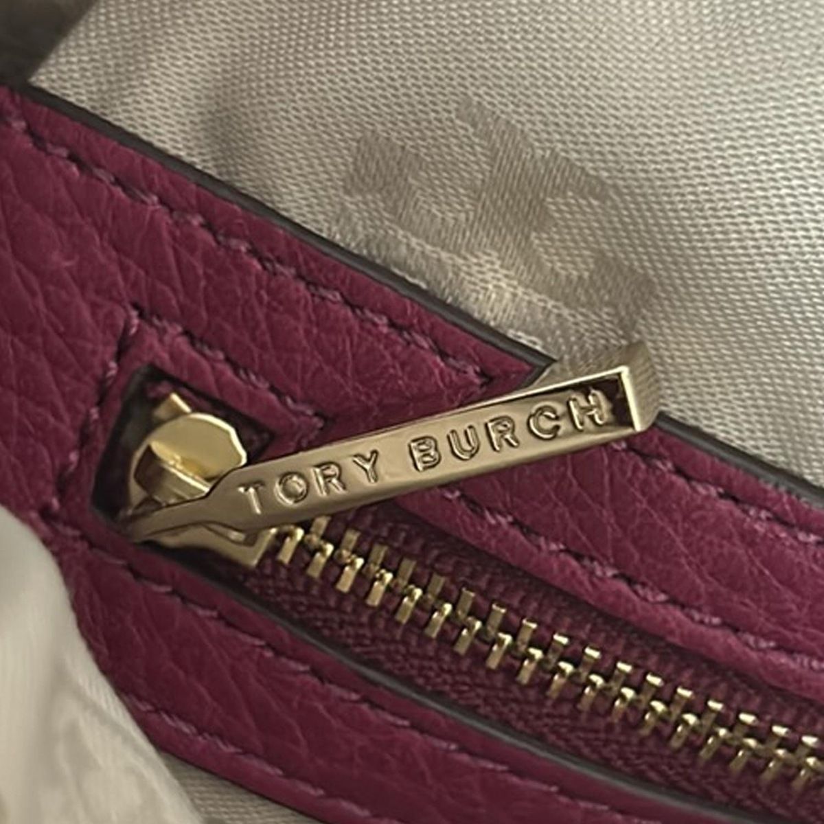 Tory Burch ブラウンレザーハンドバッグ Tory Burch ブラウン レザーハンドバッグ - メルカリ