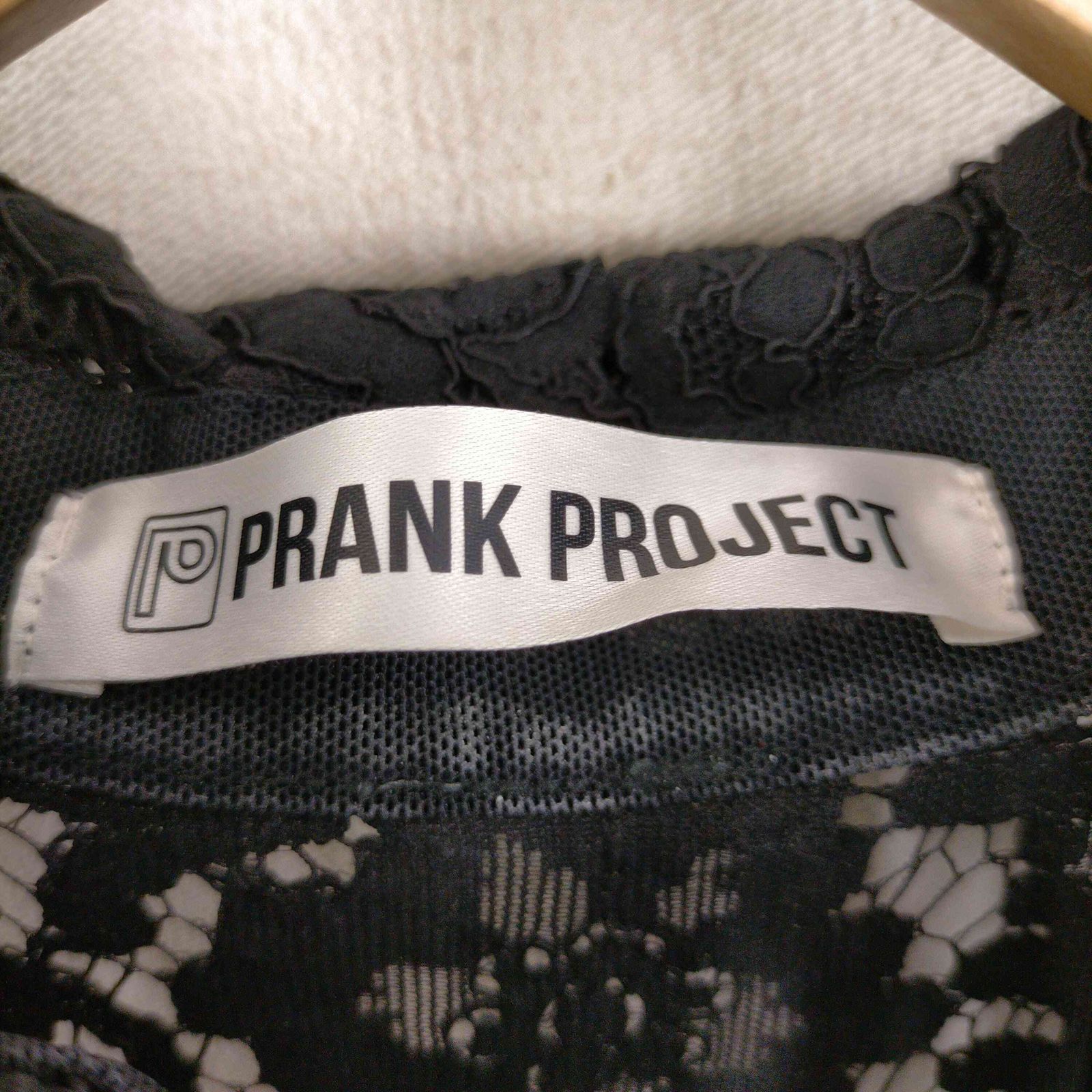 PRANK PROJECT(プランクプロジェクト) シースルーロゴバンドシャツ レディース FREE  中古 古着 0235 プランクプロジェクト PRANK PROJECT シースルーロゴバンド